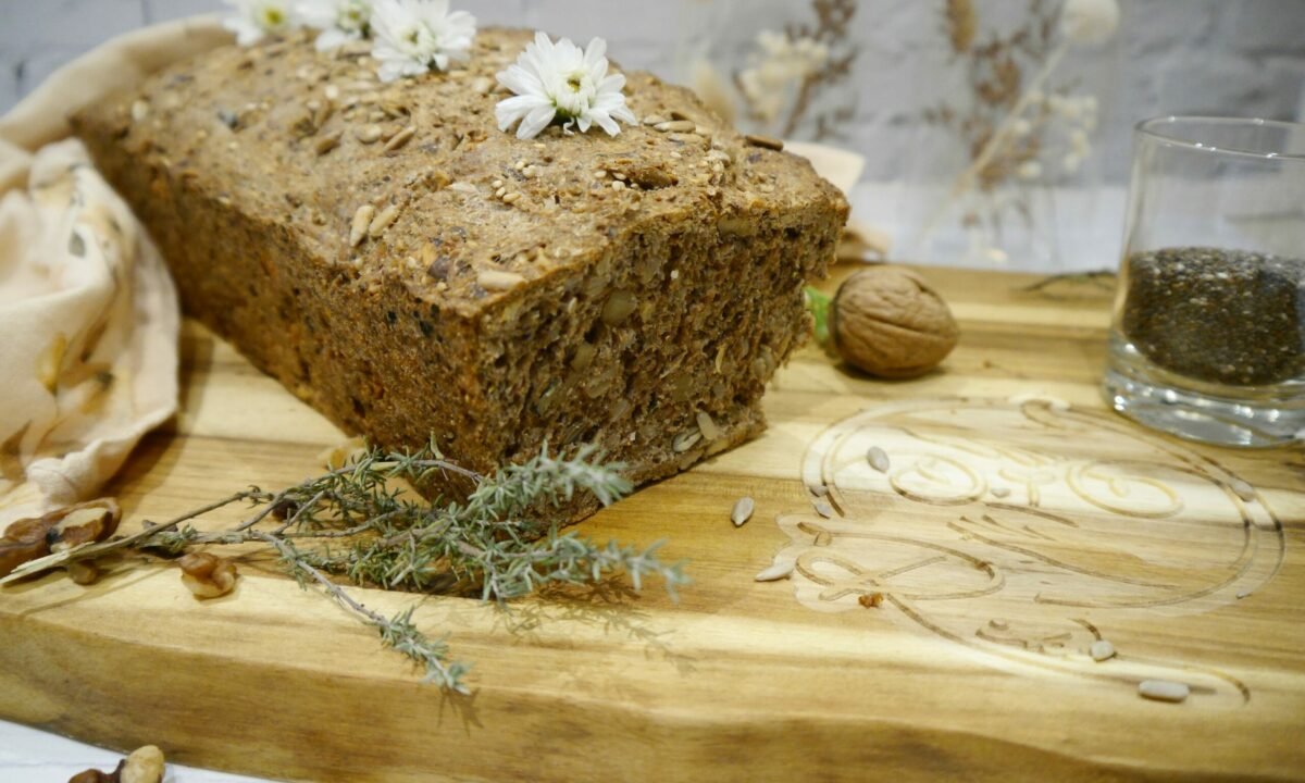 Saftiges Chia-Ballaststoff-Brot - Rita Kirchmeier